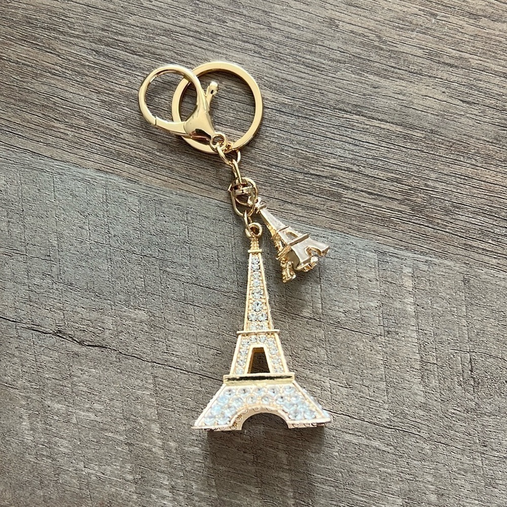 NWOT Eiffel Tower bling keychain - gold & silver